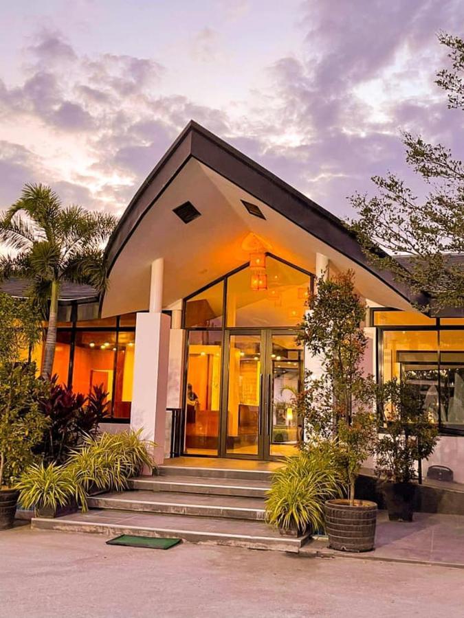 Rl Resort And Leisure Park Porac Экстерьер фото